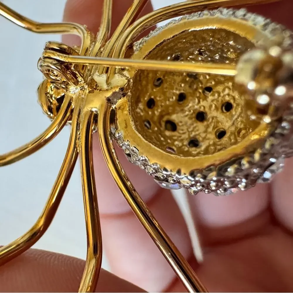 Vintage Gold Tone Rhinestone Spider Brooch Pin Womens Estate Jewelry_5
